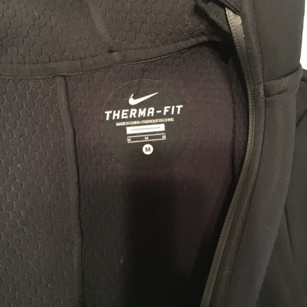 Nike medium Black Thermafit Jacket